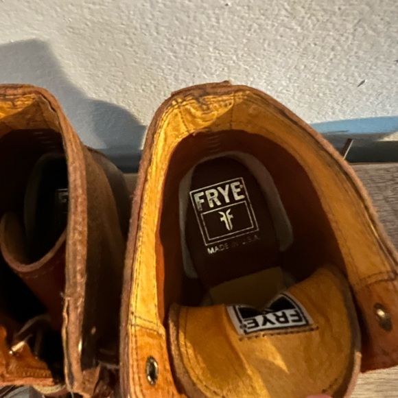 Frye Sabrina 6g lace up booties size 8.5 - Picture 7 of 10